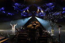 変態紳士クラブ「変態紳士舞踏会 -2222-」の様子。（Photo by Kenji.87）