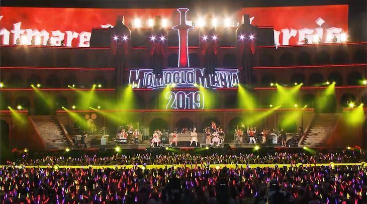 ももいろクローバーZ「Nightmare Before Catharsis」ライブ映像のワンシーン。