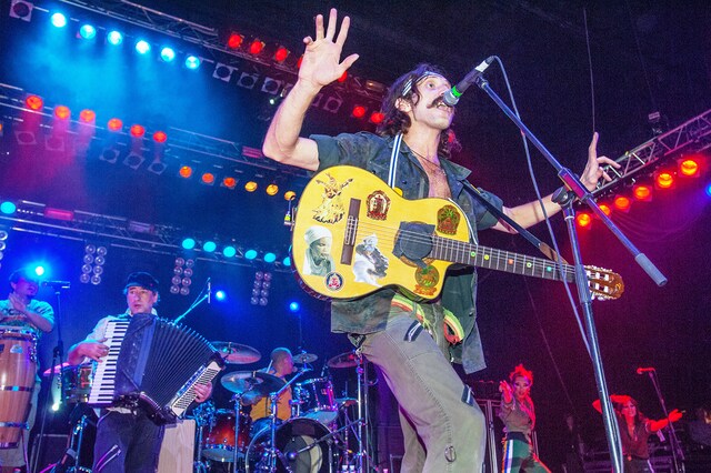 Gogol Bordello（写真提供：石田昌隆）