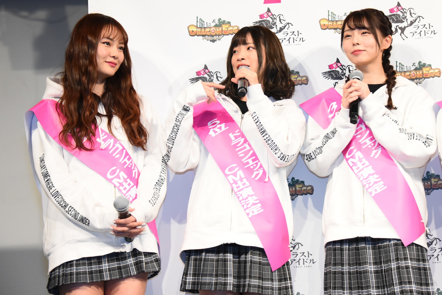 左から池松愛理、高橋みのり、篠原望。