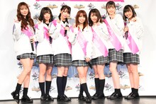 「ラストアイドル×ドラゴンエッグCM出演権争奪バトル」を勝ち抜いたラストアイドルメンバー。左から池松愛理、高橋みのり、篠原望、西村歩乃果、下間花梨、阿部菜々実、小澤愛実。