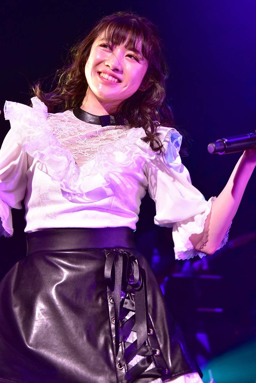 新井ひとみ