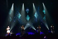 東京女子流「GIGS at AKASAKA～TOKYO GIRLS' BAND STYLE～」の様子。