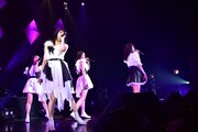 東京女子流「GIGS at AKASAKA～TOKYO GIRLS' BAND STYLE～」の様子。