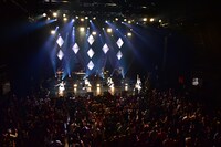 東京女子流「GIGS at AKASAKA～TOKYO GIRLS' BAND STYLE～」の様子。