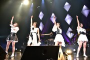 東京女子流「GIGS at AKASAKA～TOKYO GIRLS' BAND STYLE～」の様子。