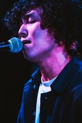 藤井レオ（Vo, Key）（Photo by Shin Ishihara）