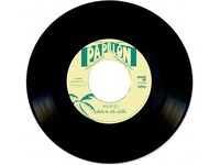 Shoko & The Akilla「側にいれば」アナログ盤のレーベル面。