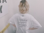 セントチヒロ・チッチ（BiSH）とTANGTANGコラボアイテムのイメージカット。