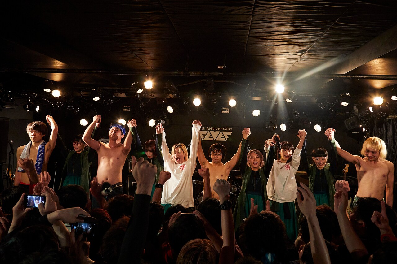 初恋を思い出せ！突然少年×BiSH「火ヲ灯ス」ライブ映像公開