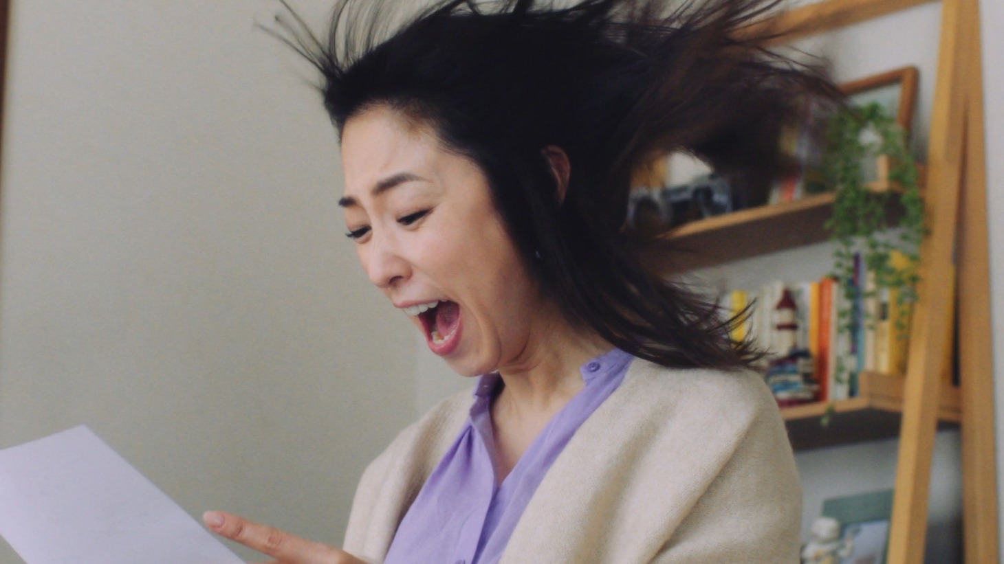「SoftBank学割」WebCM「がんばれ受験生（と親）」編より。