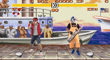 ザ・リーサルウェポンズ「昇龍拳が出ない」ミュージックビデオのワンシーン。