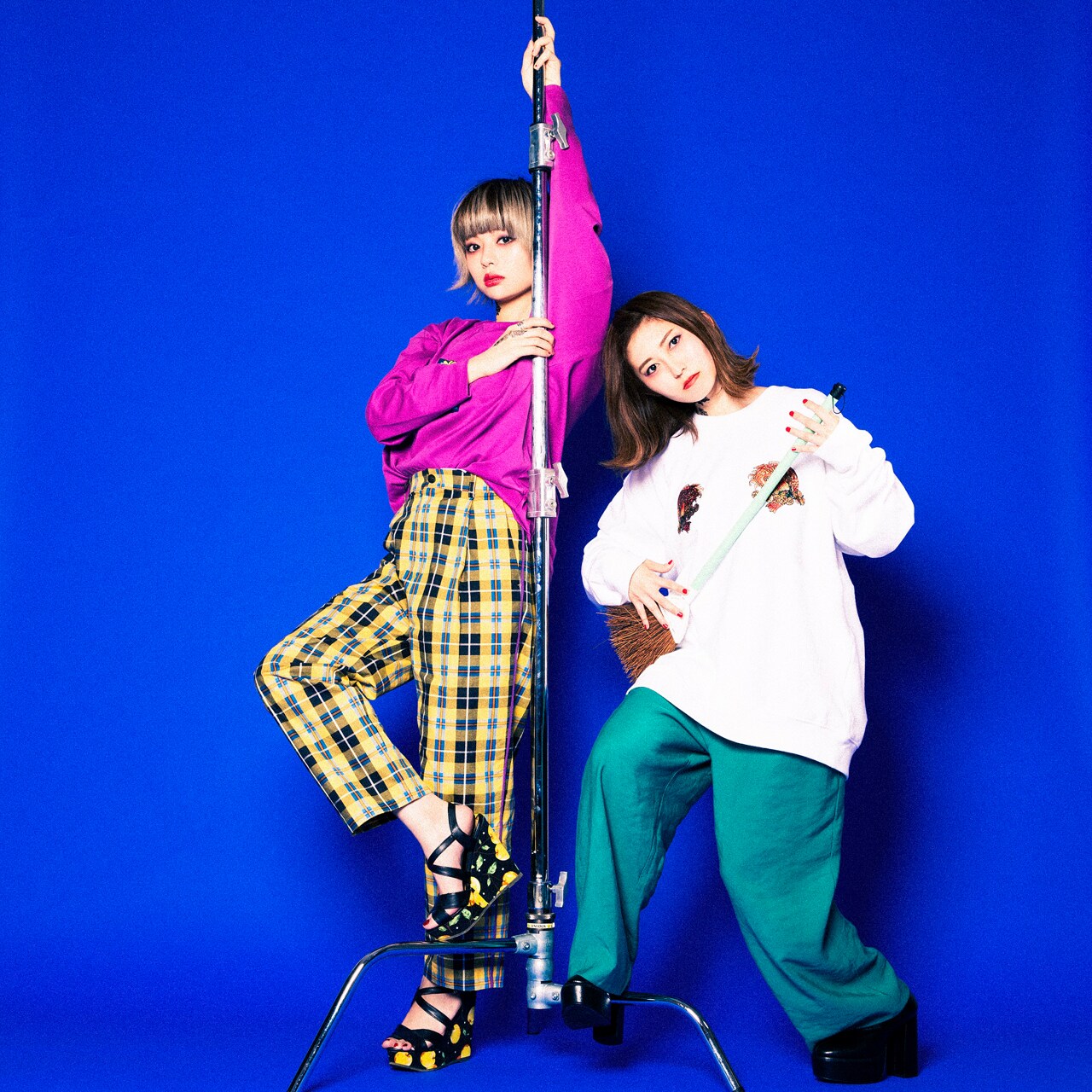 女子2人組シンセポップユニットmoon grin初の配信シングル