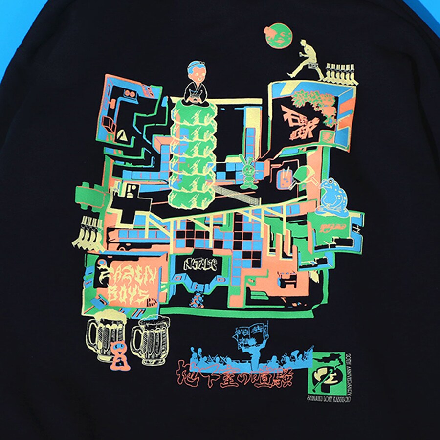 地下室の喧騒」パーカーに付属する特典ステッカー。 - 石野卓球×ZAZEN