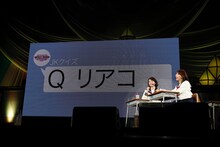“JKクイズ”に挑戦する大橋未歩と玉井詩織。（写真提供：ニッポン放送）