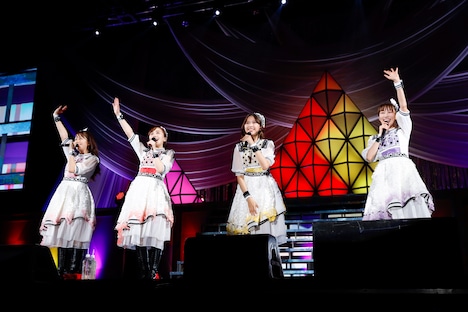 「ニッポン放送 ももいろクローバーZ ももクロくらぶxoxo ～バレンタイン DE NIGHT だぁ～Z！ 2020」初日公演の様子。（写真提供：ニッポン放送）