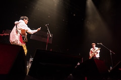 ウォルピスカーター Oxt ライブとトークでフロアを沸かせたコラボライブ ライブレポート 写真40枚 音楽ナタリー