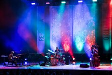 H ZETTRIO「RE-SO-LA Tour 2020 先駆けトリオピック Vol.1」東京・調布市グリーンホール 大ホール公演の様子。（Photo by Yuta Ito）