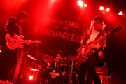 浅井健一 & THE INTERCHANGE KILLS「SEXY STONES RECORDS 20th ANNIVERSARY『KILLS CORE』」の様子。（撮影：岩佐篤樹）