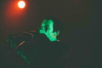 高城晶平（Vo, Flute, G）（撮影: 廣田達也）