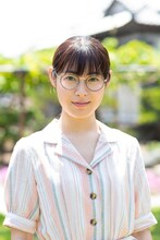 瀧本美織演じる佐藤彩。