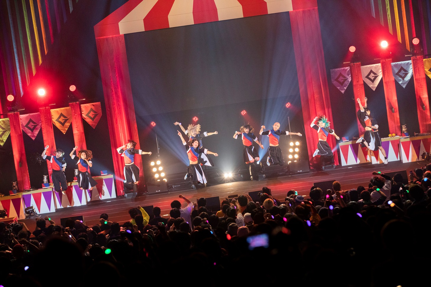GANG PARADE「PARADE GOES ON TOUR」中野サンプラザホール公演の様子。