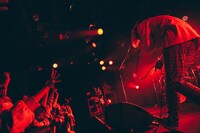 キタニタツヤのステージの様子。（Photo by Kana Tarumi）