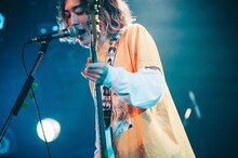 「ライブナタリー Presents キタニタツヤ×ドミコ」でのキタニタツヤ（Photo by Kana Tarumi）