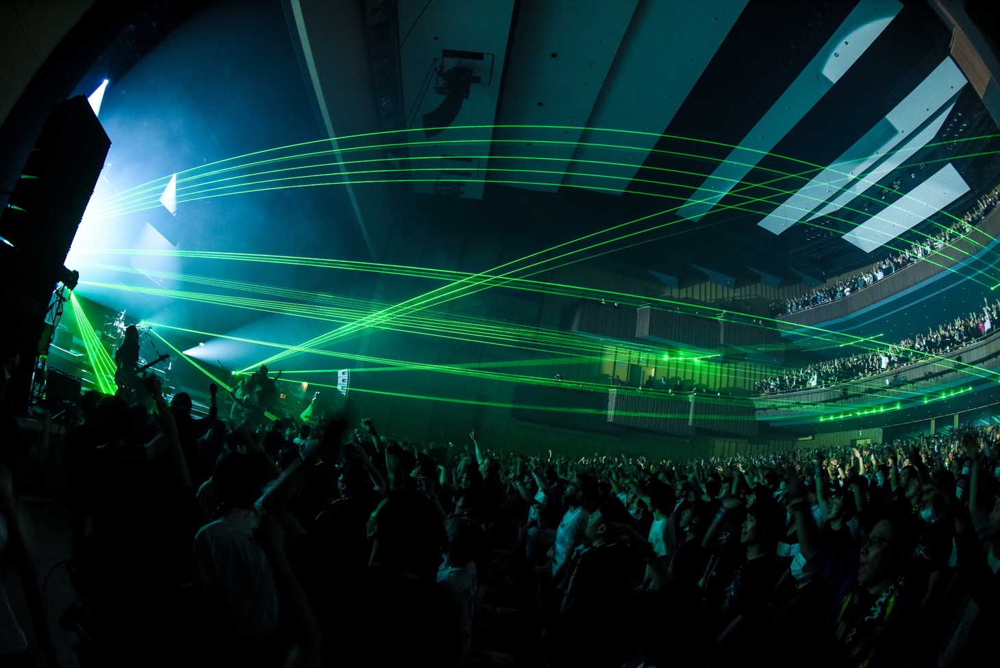 2月14日のLINE CUBE SHIBUYA（渋谷公会堂）公演の様子。（Photo by MASANORI FUJIKAWA）