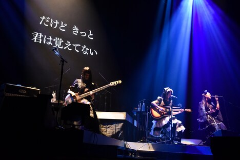 左からMISA、KANAMI、SAIKI。(Photo by MASANORI FUJIKAWA)