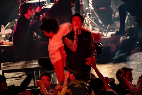 Ryo(Crystal Lake)(Photo by TAKASHI KONUMA)