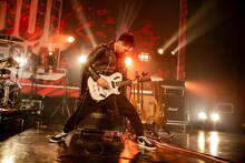 HIDE（NOISEMAKER）（Photo by TAKASHI KONUMA）