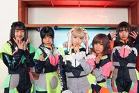 ゆるめるモ！「サプライザー！」ミュージックビデオ撮影時の様子。