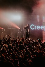 テレ朝チャンネル1「Creepy Nuts One Man Tour 2019『よふかしのうた』」より。