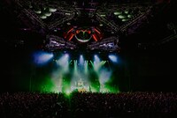 テレ朝チャンネル1「Creepy Nuts One Man Tour 2019『よふかしのうた』」より。