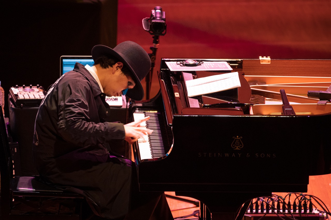H ZETT M（Photo by Yuta Ito）