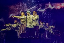 Mrs. GREEN APPLE「ARENA TOUR / エデンの園」東京・国立代々木競技場第一体育館公演の様子。（撮影：上飯坂一）