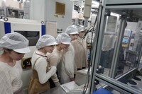 CDのプレス工場を訪れたAnge☆Reve。