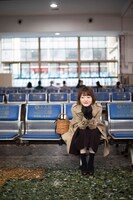 花澤香菜「How to go?」掲載カット