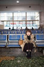 花澤香菜「How to go?」掲載カット