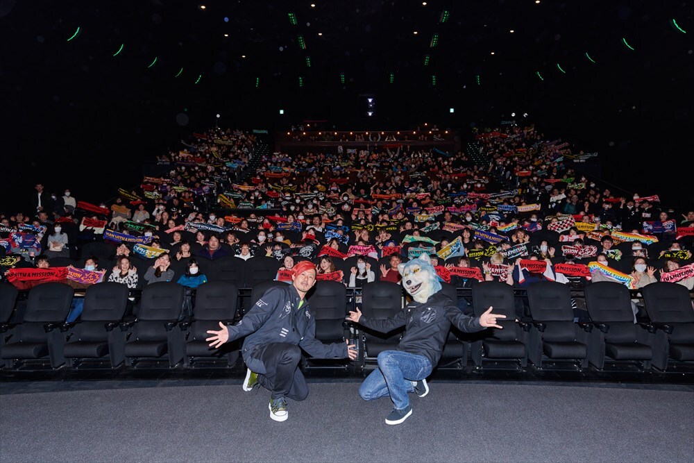 MAN WITH A MISSION映画舞台挨拶で10年を振り返る「皆様ト共二作リ上ゲテキタ」
