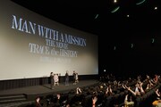 「MAN WITH A MISSION THE MOVIE -TRACE the HISTORY-」舞台挨拶の様子。（撮影：酒井ダイスケ）