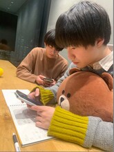 手前から田中雅功、高田彪我。