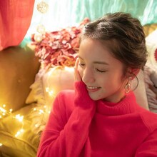 道重さゆみ×「いいスマホは、OCN モバイル ONE。」コラボInstagramアカウントより。