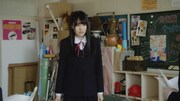 ブルボン「フェットチーネグミグレープソーダ味」テレビCM「迷ったら、ハズむほう。」編より。