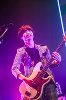 楢崎誠（B, Sax）（撮影：渡邉一生 ）