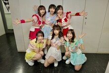 クマリデパート。手前右が七瀬マナ、手前左が山乃メイ。