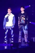 Novel Core（左）と岸本ルーク（右）。