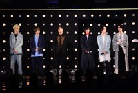 左から長谷川慎、藤原樹、白濱亜嵐、川村壱馬、吉野北人、塩野瑛久。