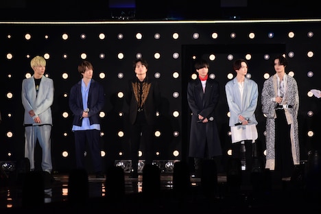 左から長谷川慎、藤原樹、白濱亜嵐、川村壱馬、吉野北人、塩野瑛久。